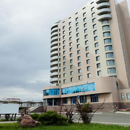 Park Inn By Radisson Astrakhan Exterior photo